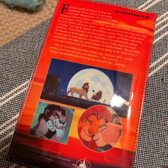 Oh my Disney lion king VHS clutch - Picture 3 of 4
